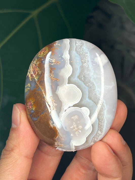 Scenic Moss Agate Palmstone