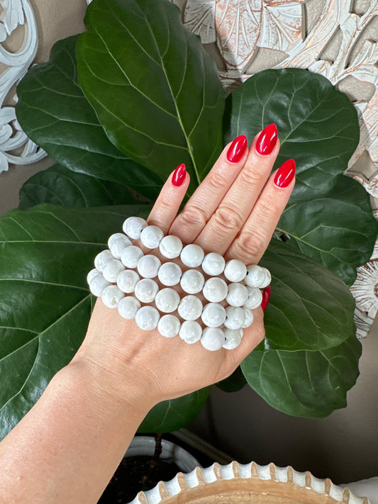 White Snow Agate Beaded Bracelet (13mm)